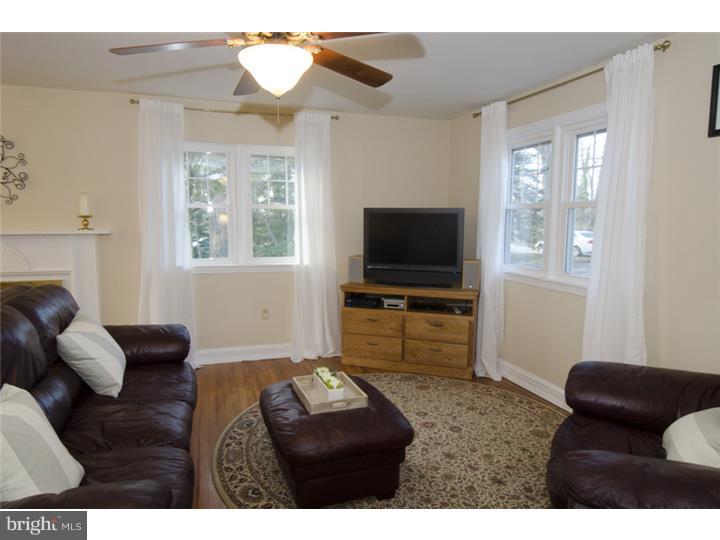 315 Greene Road Berwyn, PA 19312 - Photo 12 of 24 Living Room