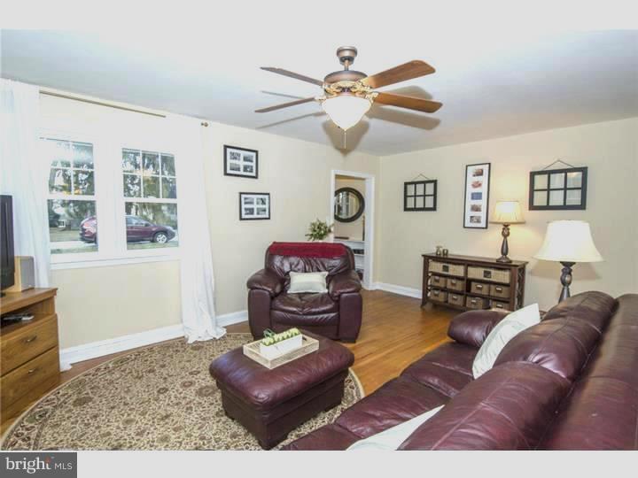 315 Greene Road Berwyn, PA 19312 - Photo 4 of 24 Living Room