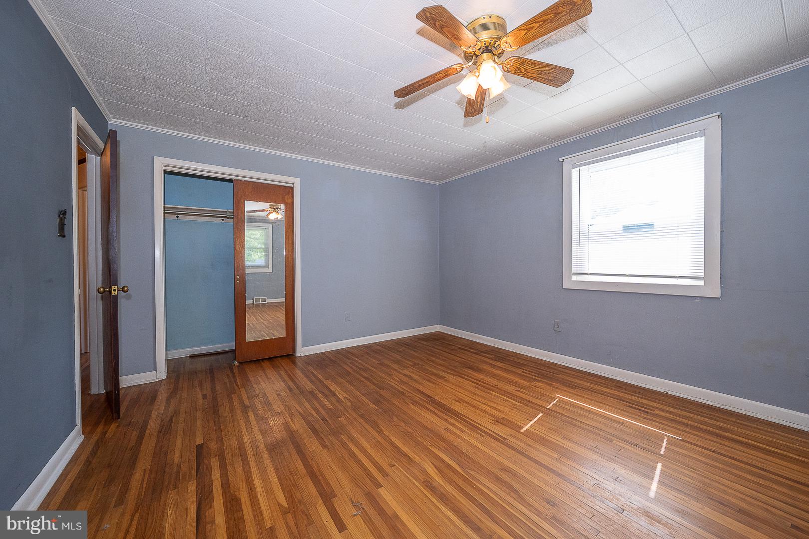 437 Rittenhouse Circle Havertown, PA 19083 - Photo 21 of 55 Bright, airy room with classic charm.