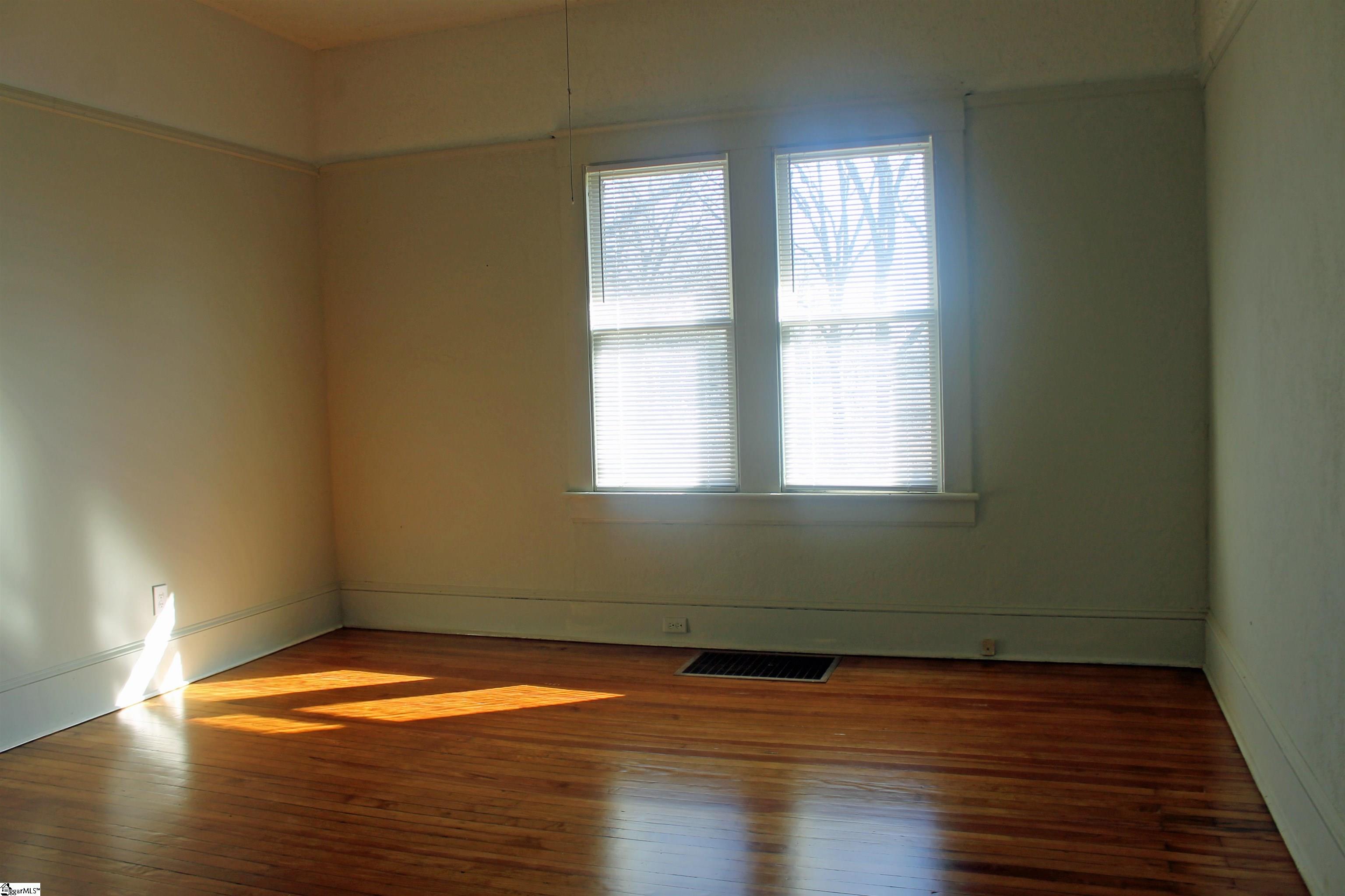 14 Elrod Street Greenville, SC 29609 - Photo 12 of 19