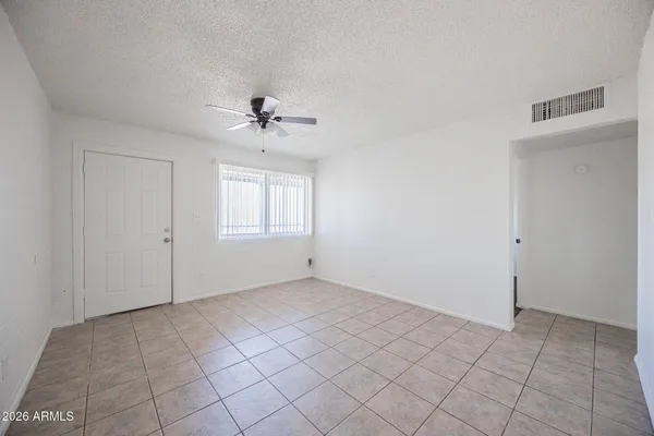 $1,375 | 1915 North 26th Place, Unit 7, Phoenix, AZ 85008