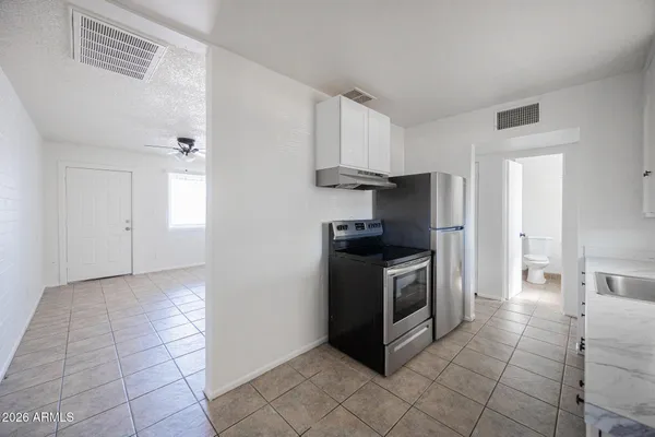$1,375 | 1915 North 26th Place, Unit 7, Phoenix, AZ 85008
