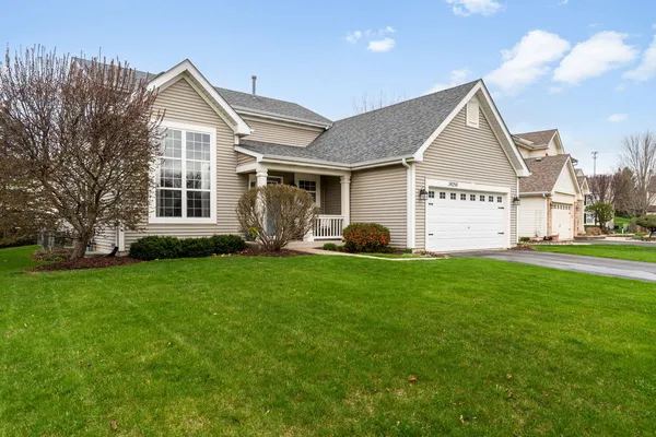 $419,000 | 34250 North Wineberry Lane, Round Lake, IL 60073