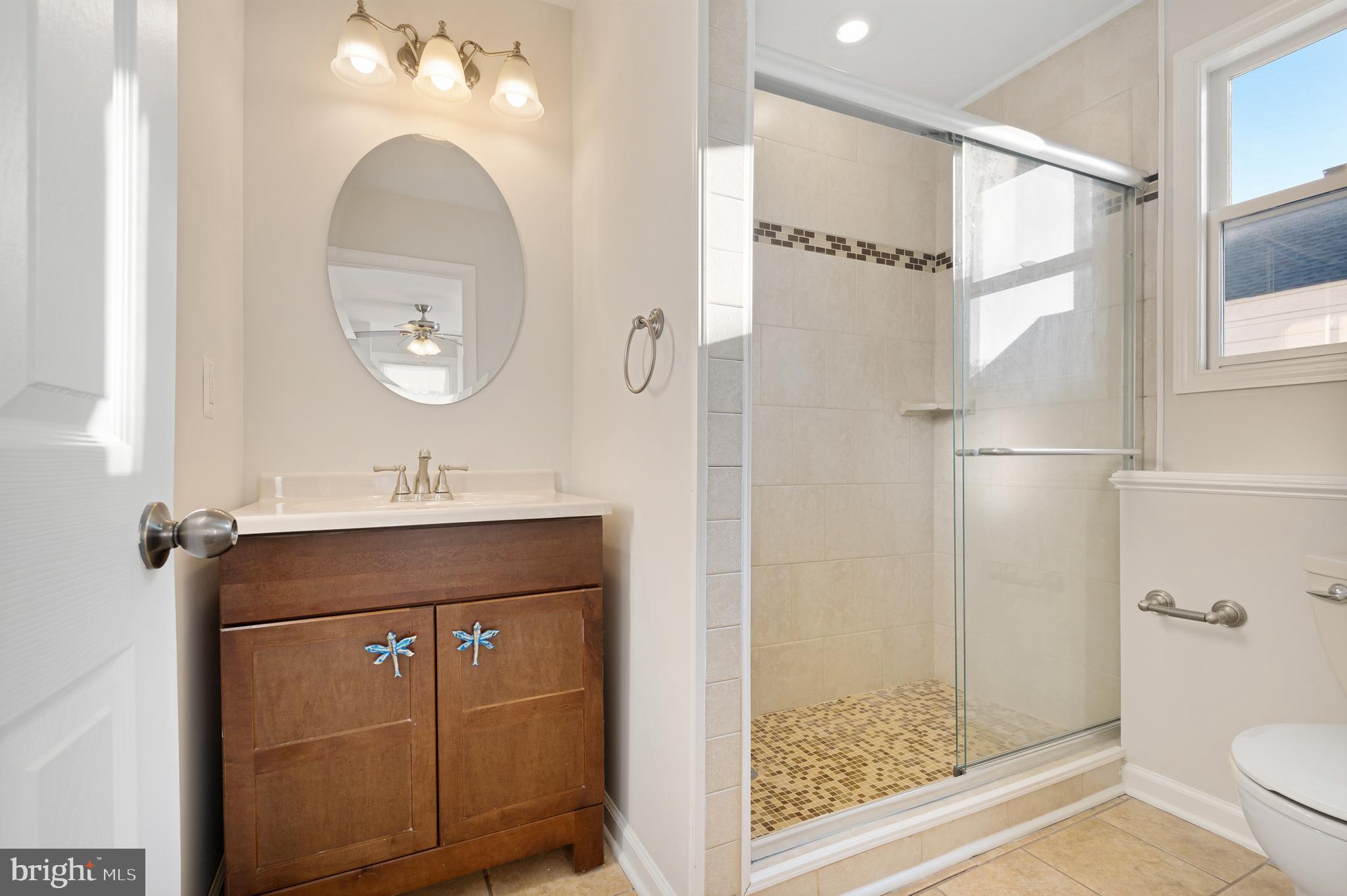 6503 Eastern Parkway Baltimore, MD 21214 - Photo 17 of 45 Primary En Suite