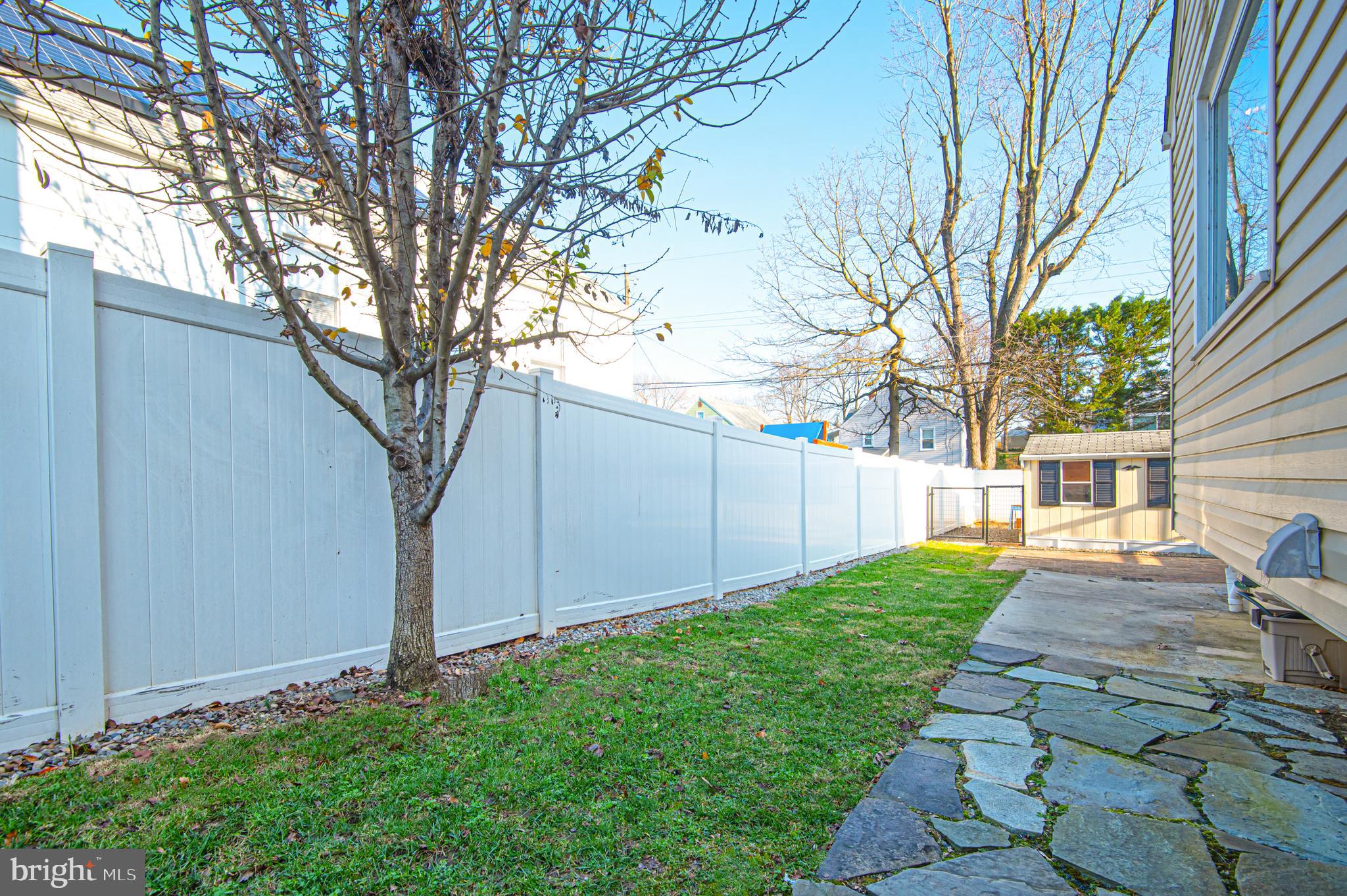 6503 Eastern Parkway Baltimore, MD 21214 - Photo 42 of 45 Side Yard