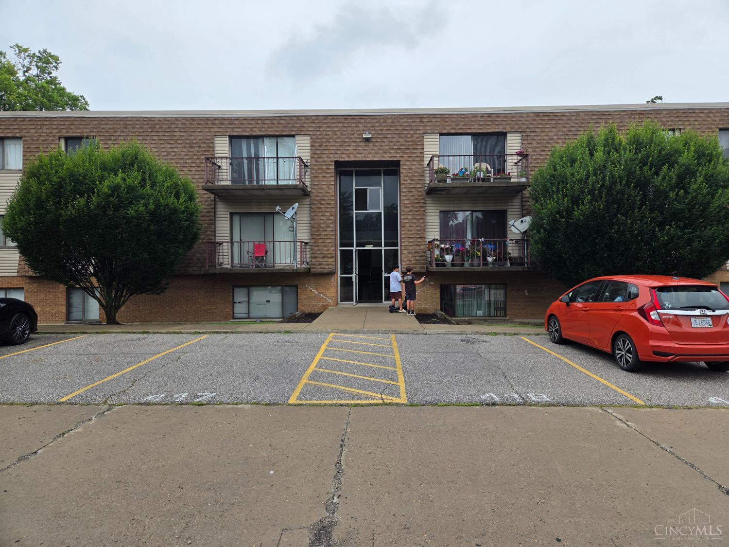 6602 Hearne Road, Unit 46 Cincinnati, OH 45248 - Photo 1 of 30