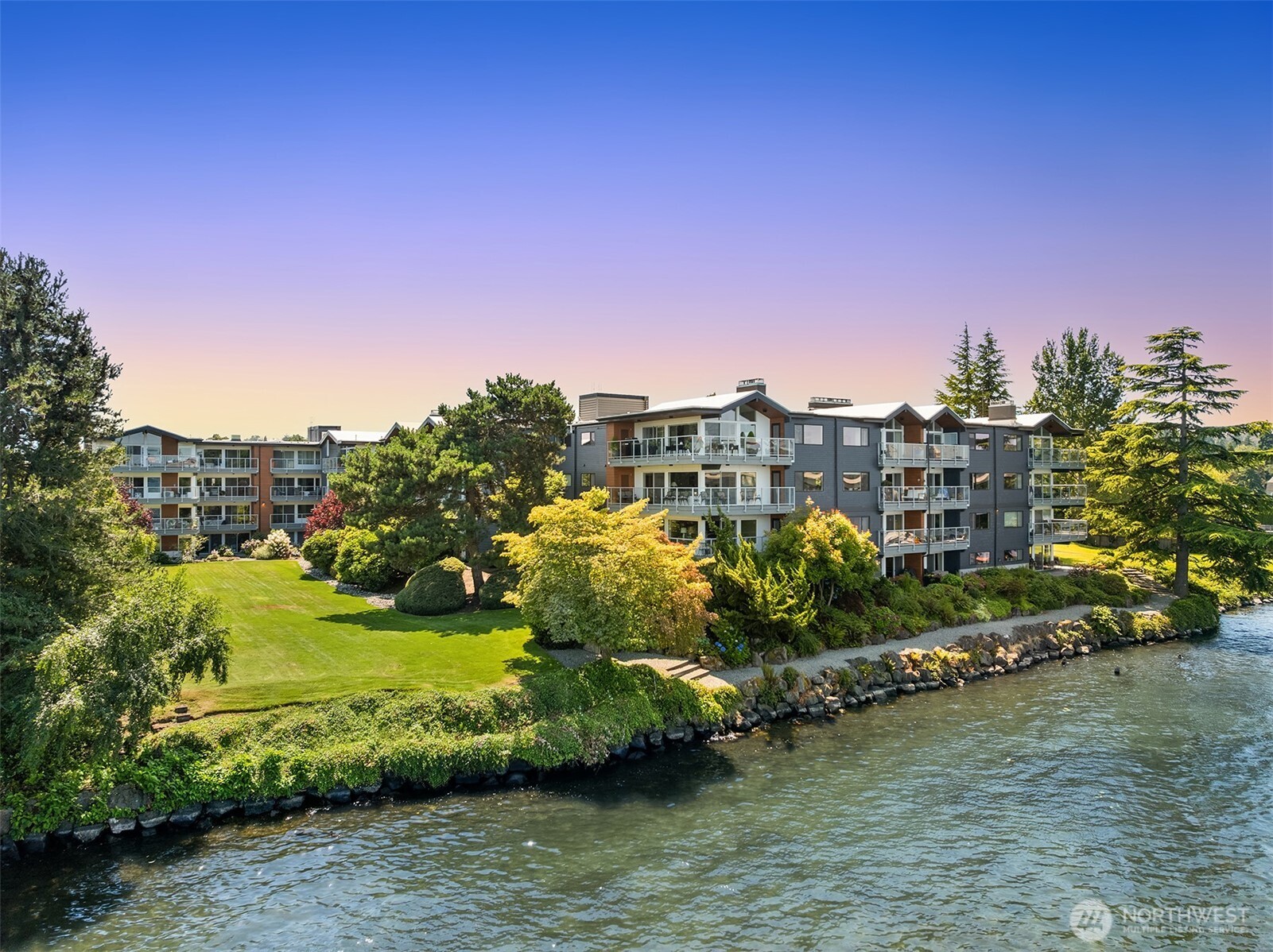2500 Canterbury Lane East, Unit 302 Seattle, WA 98112 - Photo 15 of 33 a view of a city with tall buildings