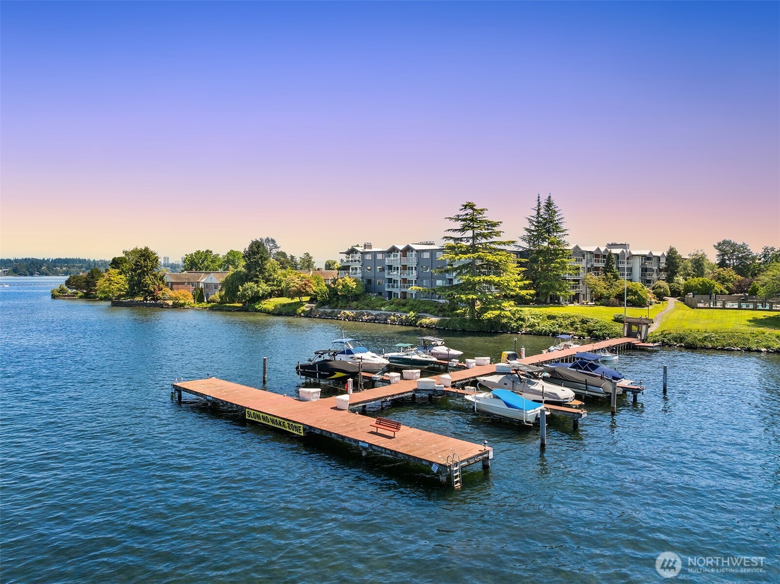 2500 Canterbury Lane East, Unit 302 Seattle, WA 98112 - Photo 16 of 33 a view of outdoor space with lounge chair