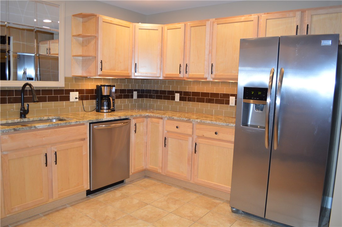 1 Tupperware Drive, Unit 326 North Smithfield, RI 02896 - Photo 7 of 25