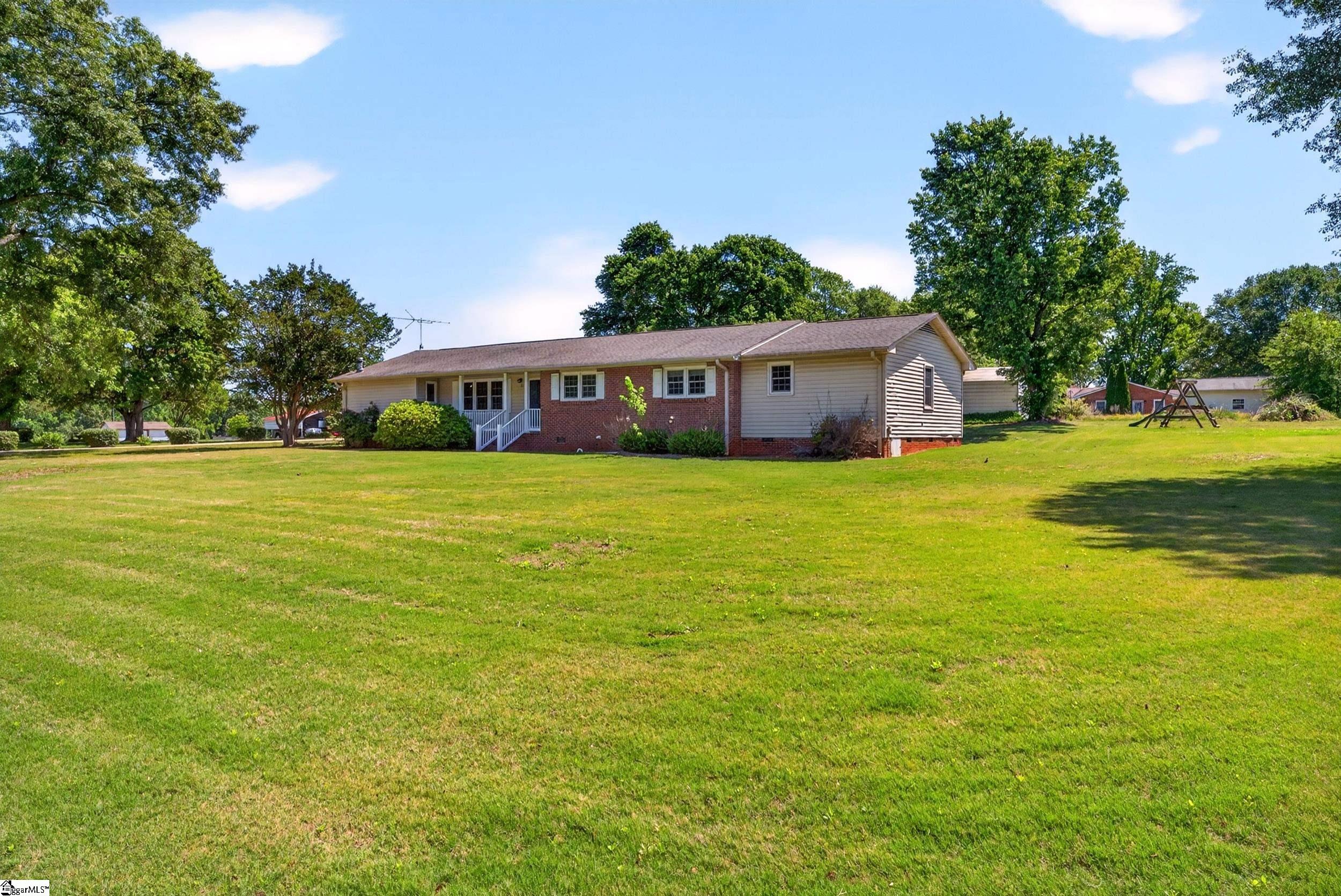 111 State Rd S-42-9220 Boiling Springs, SC 29316 - Photo 1 of 50