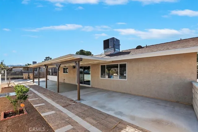 $415,000 | 8949 Camphor Avenue, Hesperia, CA 92345