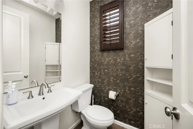 $1,299,900 | 119 Strawberry Grove, Irvine, CA 92620