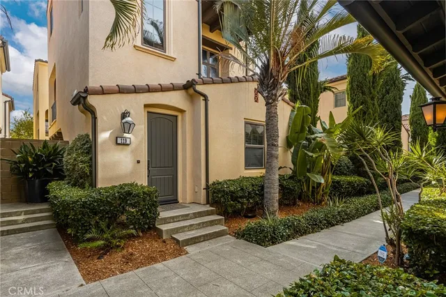$1,299,900 | 119 Strawberry Grove, Irvine, CA 92620