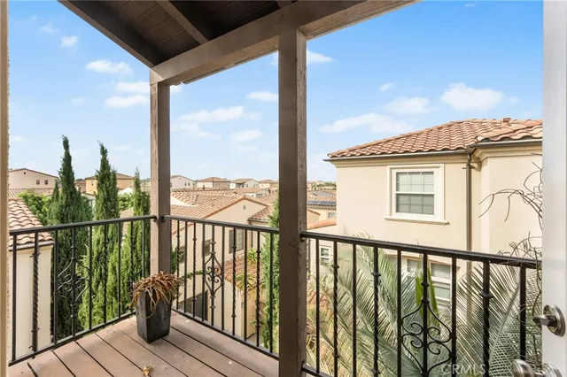 $1,299,900 | 119 Strawberry Grove, Irvine, CA 92620