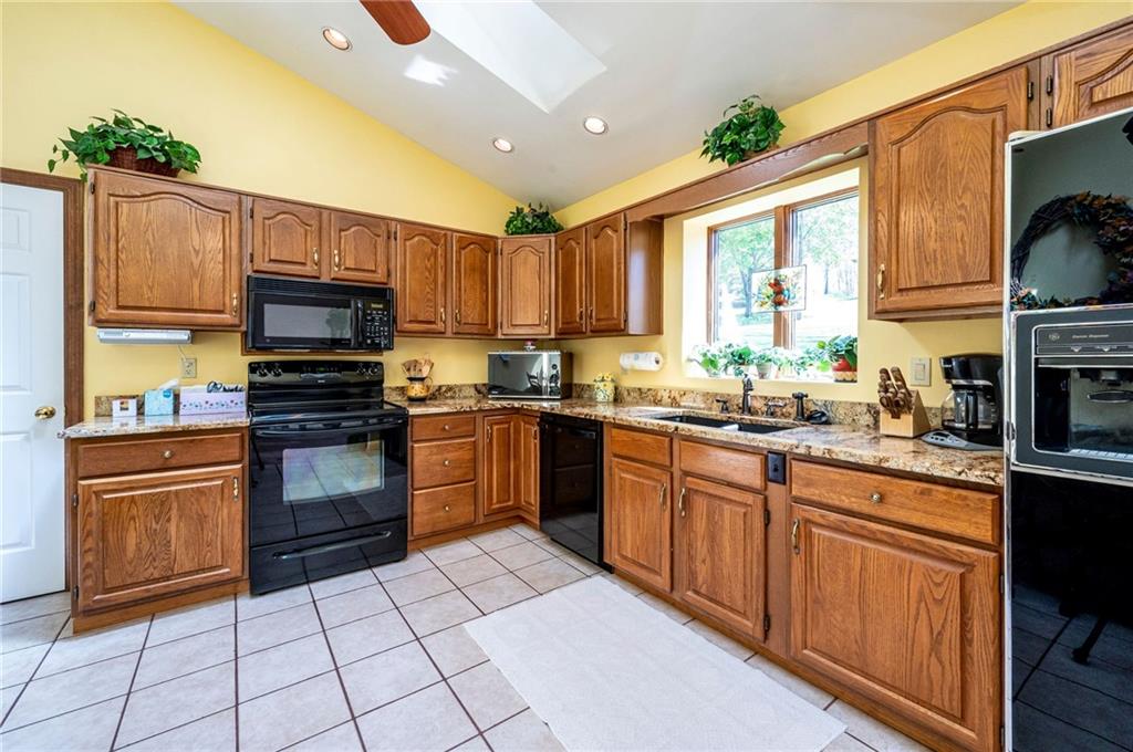 3238 Ridgeway Road Greensburg, PA 15601 - Photo 2 of 25 Gallery Image 2