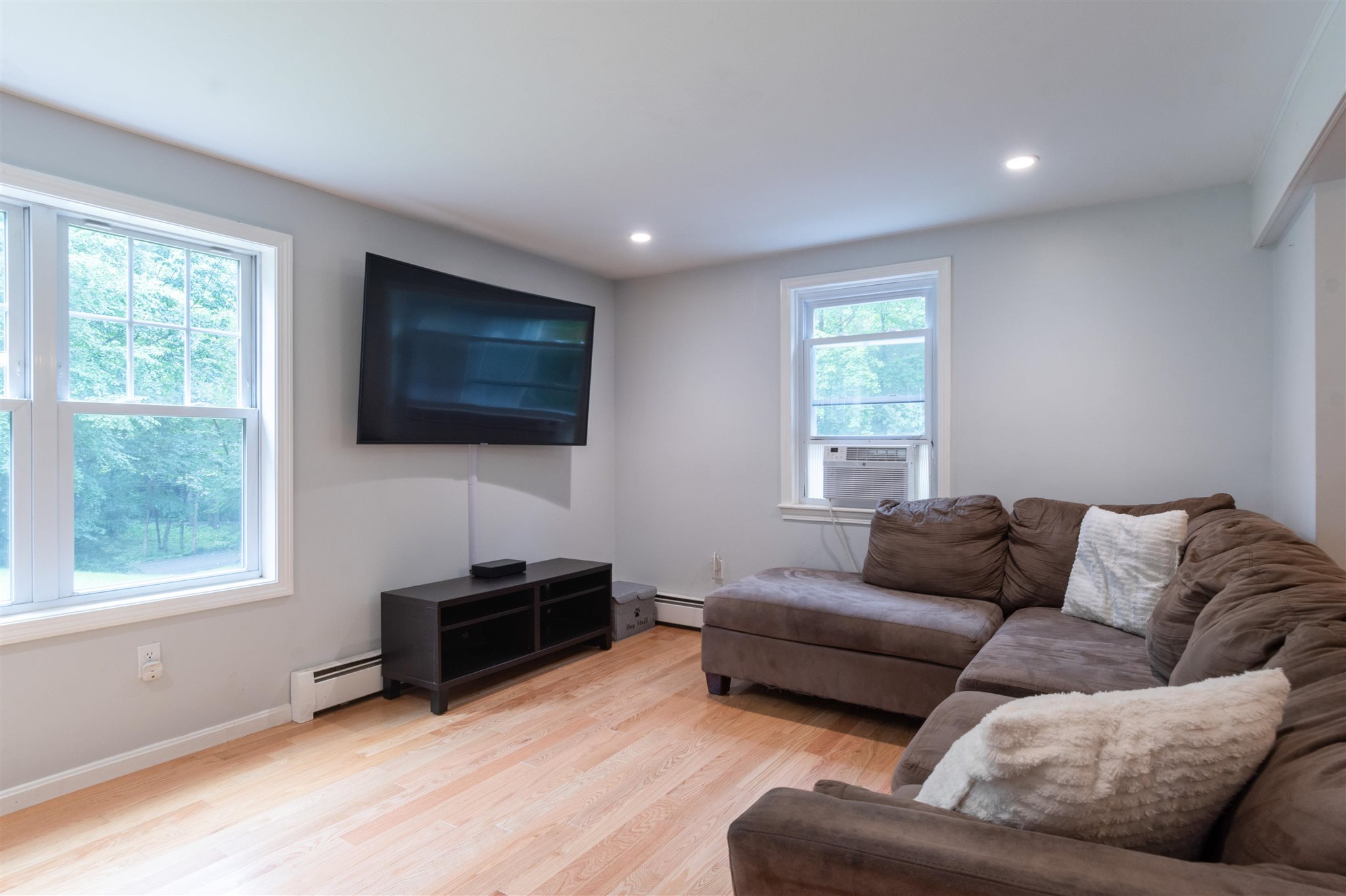 68 Gulf Road Derry, NH 03038 - Photo 5 of 26