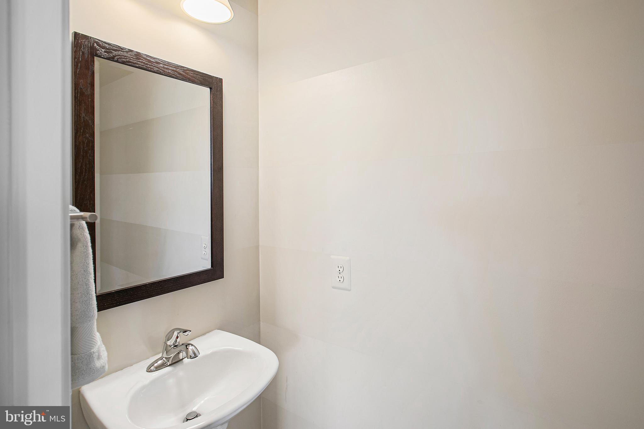 8041 Gatehouse Road, Unit 16 Falls Church, VA 22042 - Photo 15 of 43