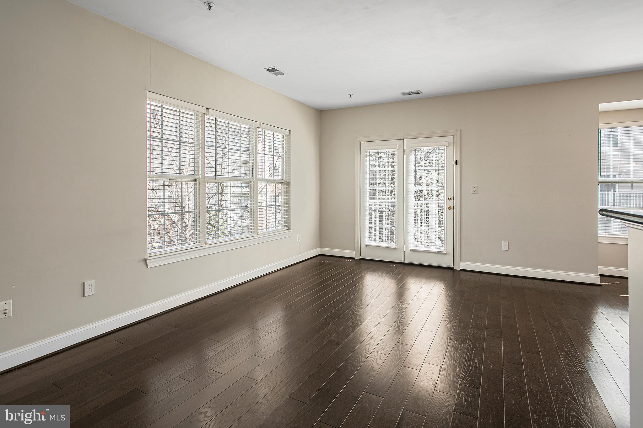 8041 Gatehouse Road, Unit 16 Falls Church, VA 22042 - Photo 8 of 43