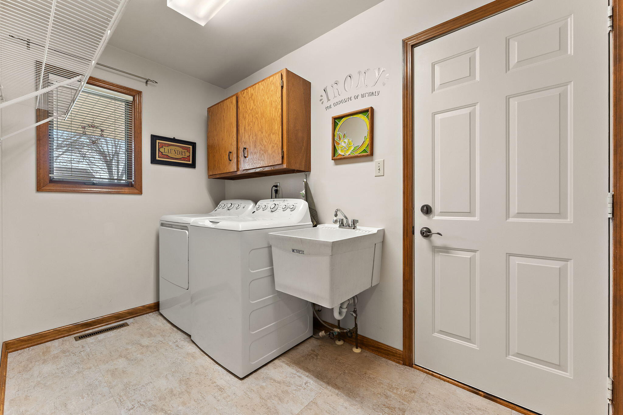 3115 Devonshire Circle Crown Point, IN 46307 - Photo 19 of 47 2048x1365