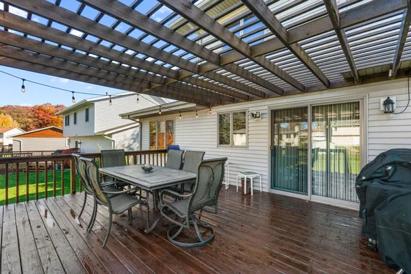 $425,000 | 3115 Devonshire Circle, Crown Point, IN 46307