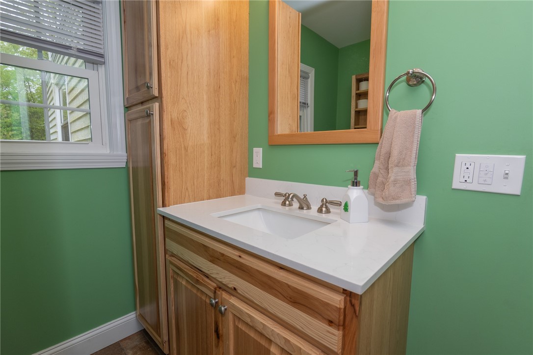 198 Carpenter Road Scituate, RI 02825 - Photo 11 of 27 Newly Remodeled Full Bathroom