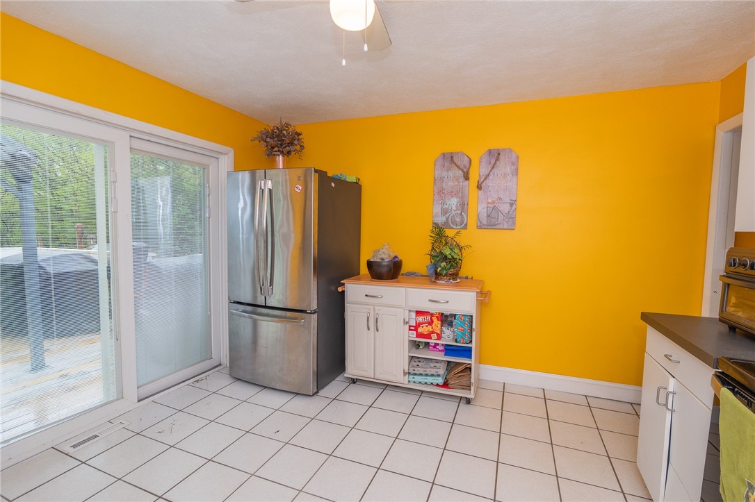 198 Carpenter Road Scituate, RI 02825 - Photo 8 of 27