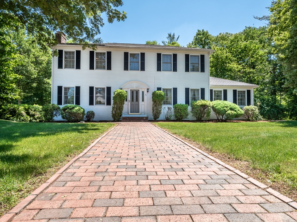 72 King's Road Norwood, MA 02062 - Photo 1 of 29 Gallery Image 1