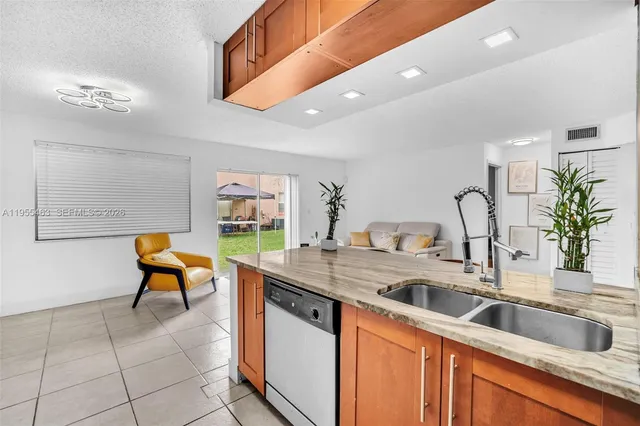 $241,999 | 8606 Southwest 3rd Street, Unit 103, Pembroke Pines, FL 33025