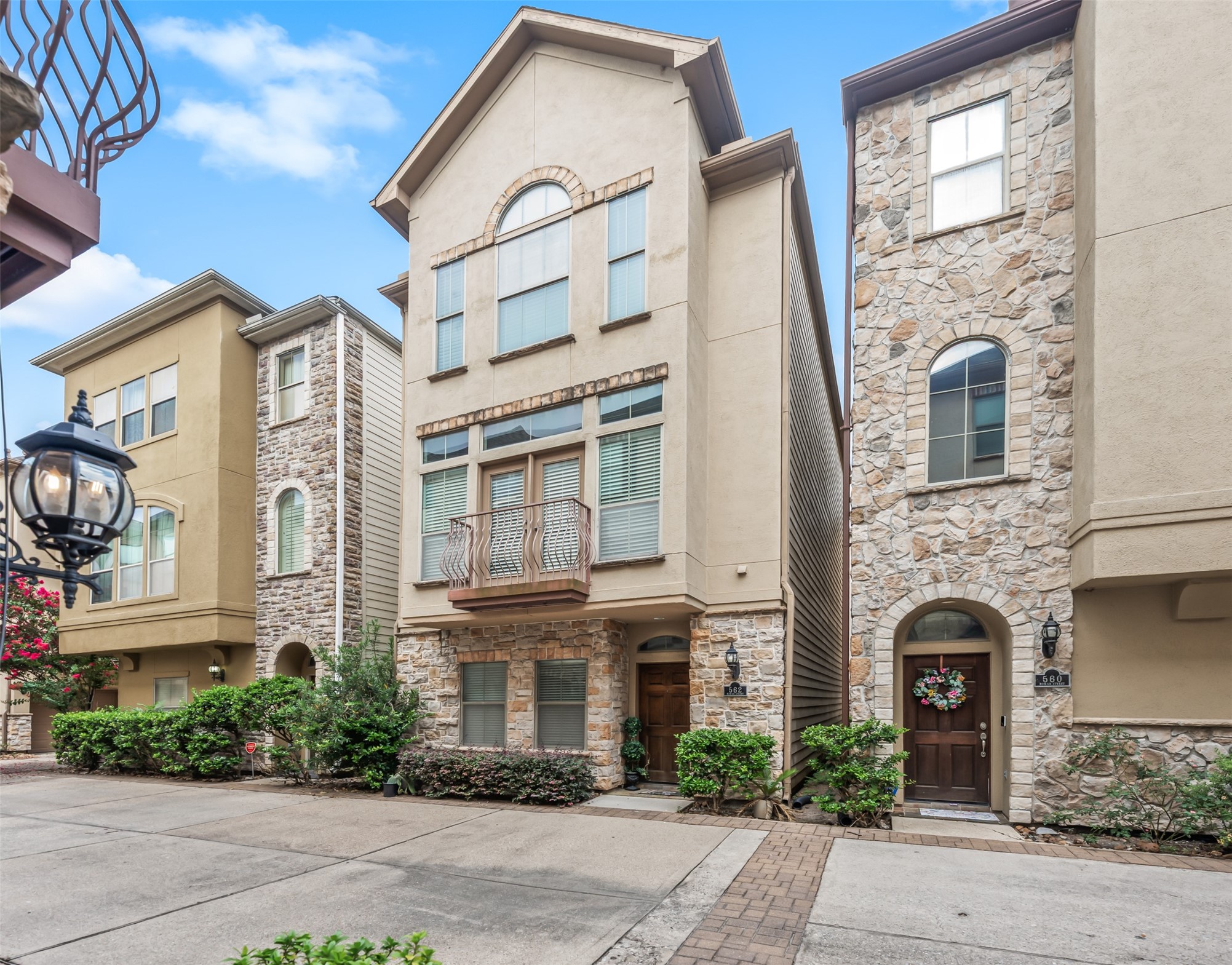 562 Bomar Street Houston, TX 77006 - Photo 27 of 28