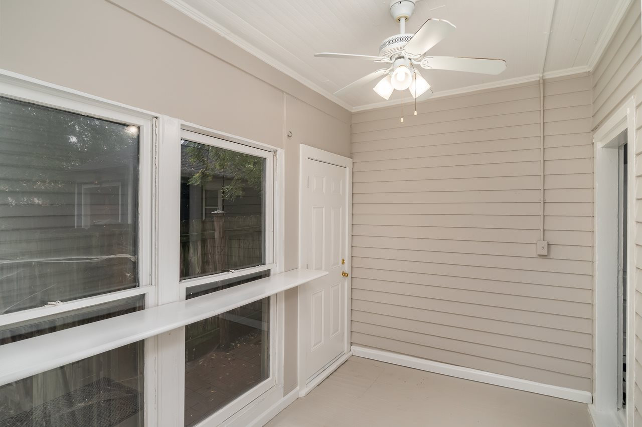 109 North Bloodworth Street Raleigh, NC 27601 - Photo 22 of 30 a view of a entryway