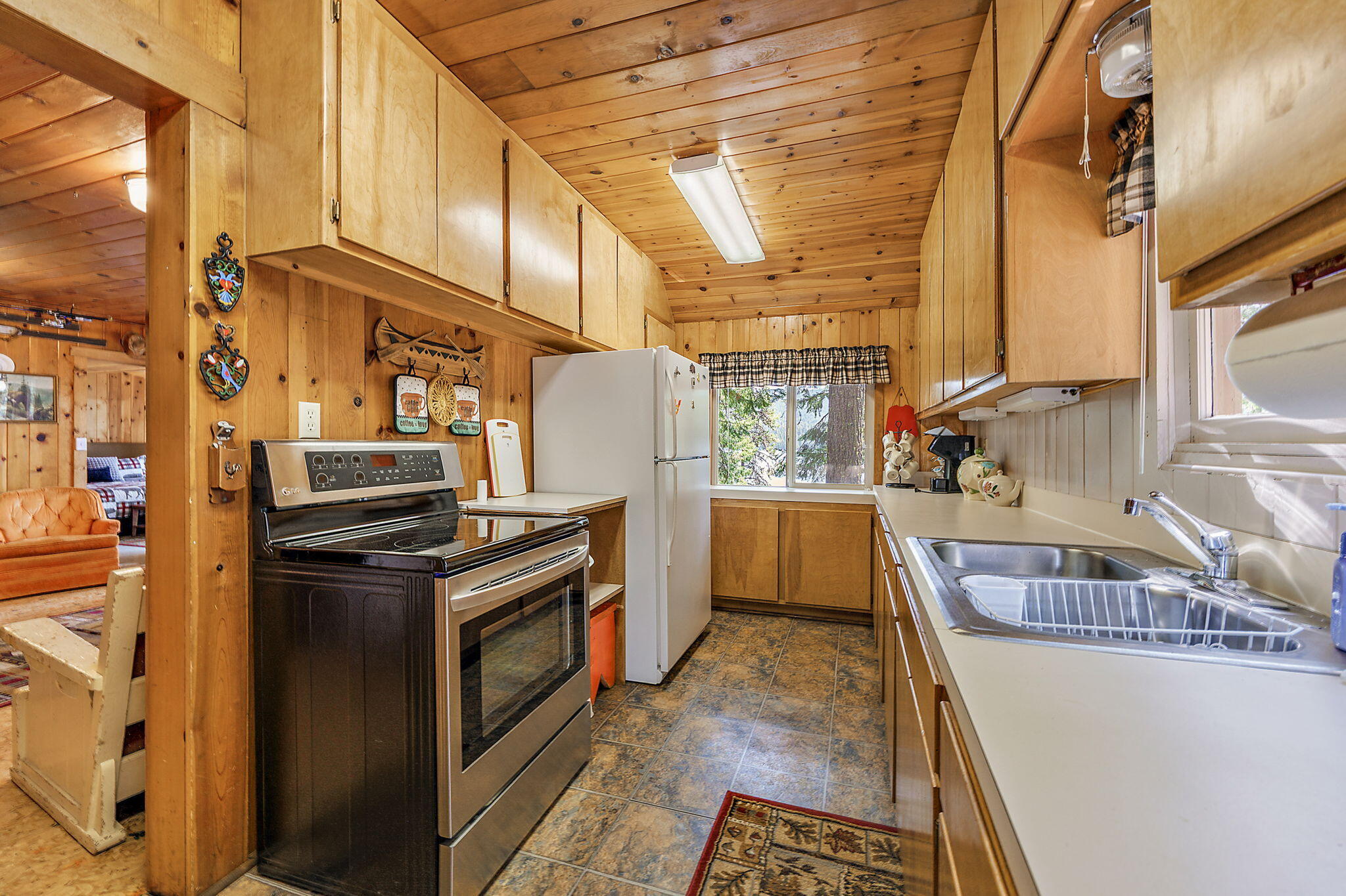 2 Block 0 Lake Klamath Falls, OR 97601 - Photo 32 of 43 Kitchen