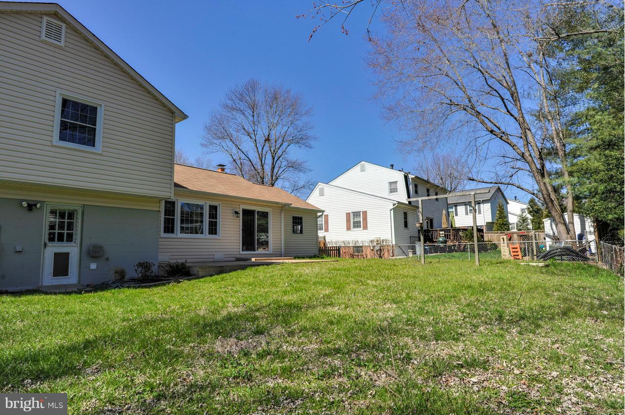 7719 Hayfield Road Alexandria, VA 22315 - Photo 10 of 29 Backyard