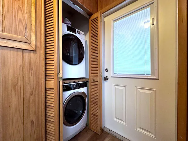 $3,000 | 900 Jasmine Lane, Unit 9A, Vero Beach, FL 32963