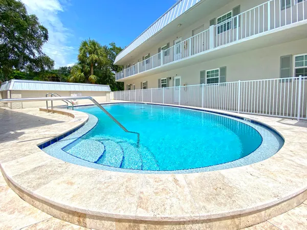 $3,000 | 900 Jasmine Lane, Unit 9A, Vero Beach, FL 32963