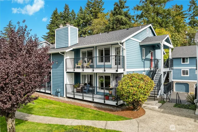 $500,000 | 3100 125th Avenue Southeast, Unit 15, Bellevue, WA 98005