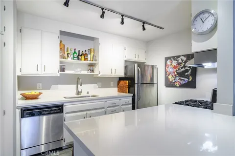 $449,000 | 6600 Warner Avenue, Unit 171, Huntington Beach, CA 92647