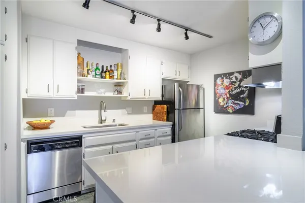 $449,000 | 6600 Warner Avenue, Unit 171, Huntington Beach, CA 92647