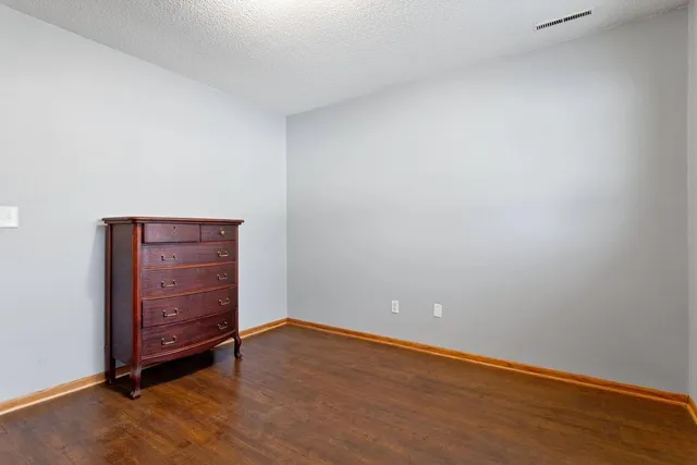 $140,000 | 6308 84th Court North, Brooklyn Park, MN 55445