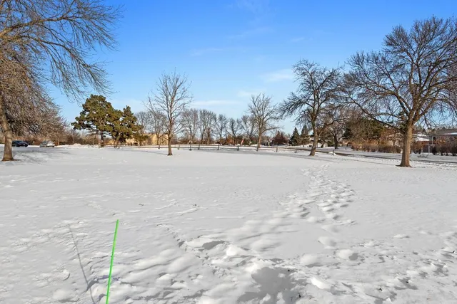 $140,000 | 6308 84th Court North, Brooklyn Park, MN 55445