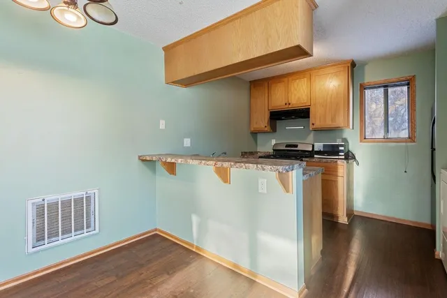 $140,000 | 6308 84th Court North, Brooklyn Park, MN 55445