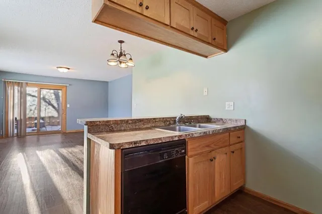 $140,000 | 6308 84th Court North, Brooklyn Park, MN 55445