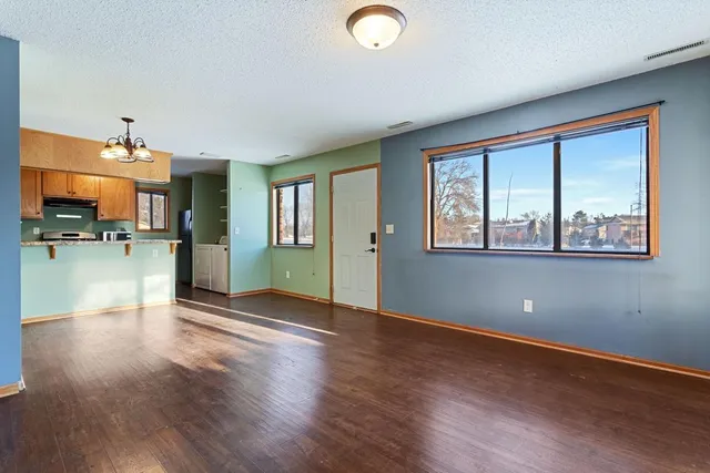 $140,000 | 6308 84th Court North, Brooklyn Park, MN 55445