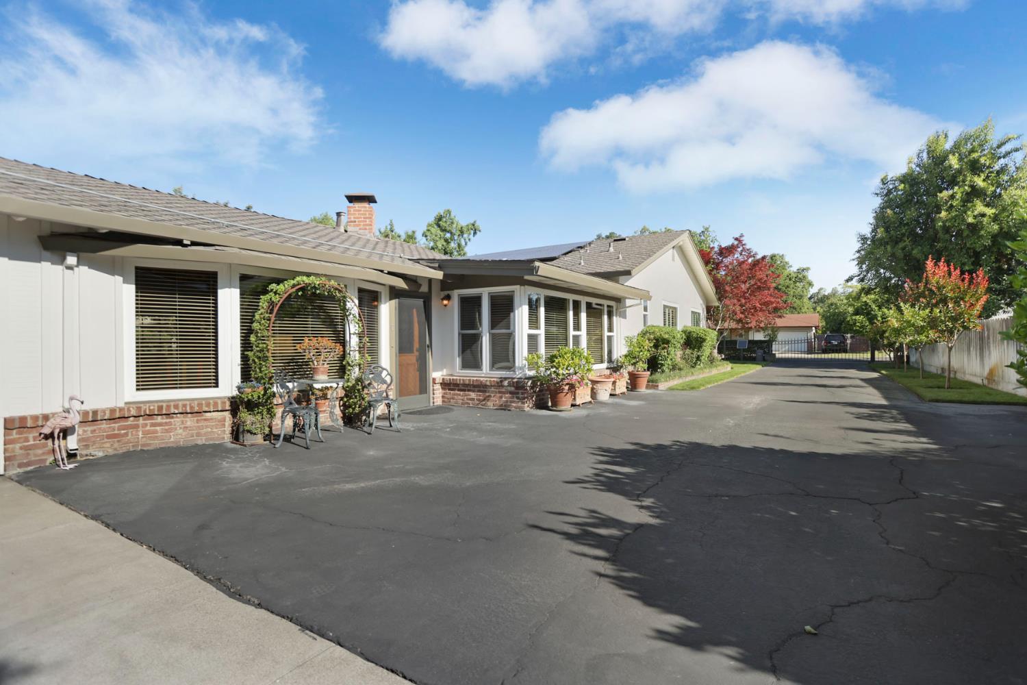 1040 Willora Road Stockton, CA 95207 - Photo 10 of 66