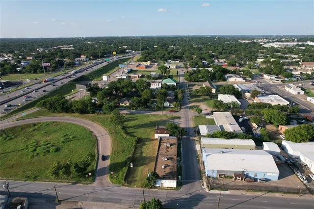 $1,999,999 | 720 South Haskell Avenue, Dallas, TX 75223