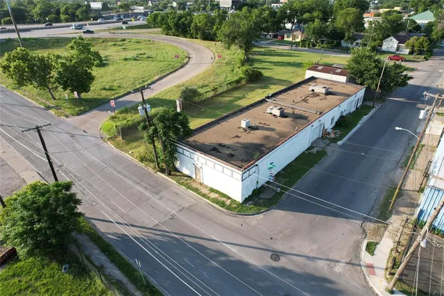 $1,999,999 | 720 South Haskell Avenue, Dallas, TX 75223