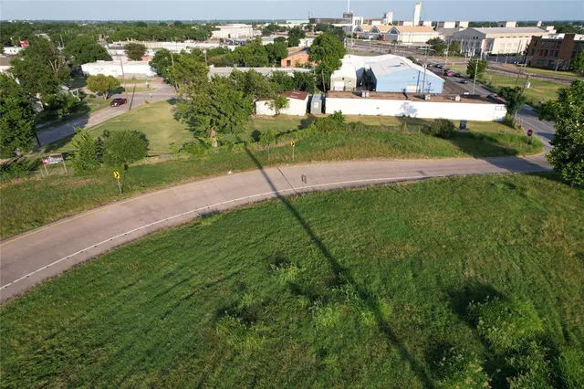 $1,999,999 | 720 South Haskell Avenue, Dallas, TX 75223