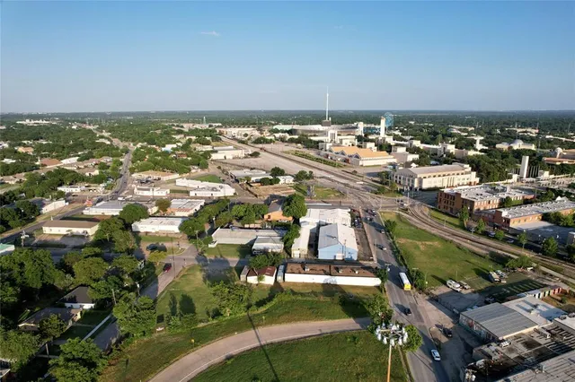 $1,999,999 | 720 South Haskell Avenue, Dallas, TX 75223