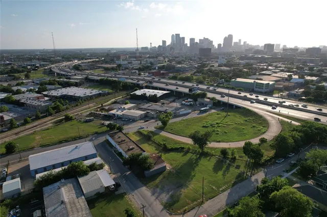 $1,999,999 | 720 South Haskell Avenue, Dallas, TX 75223