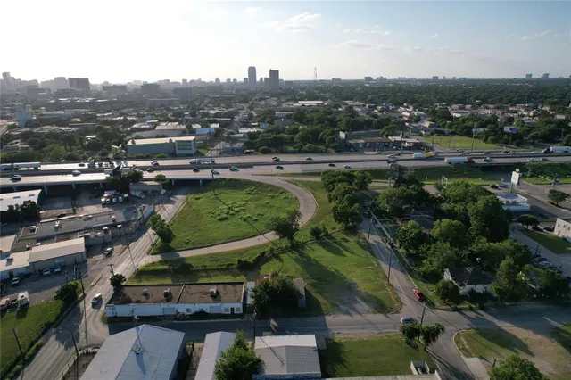 $1,999,999 | 720 South Haskell Avenue, Dallas, TX 75223