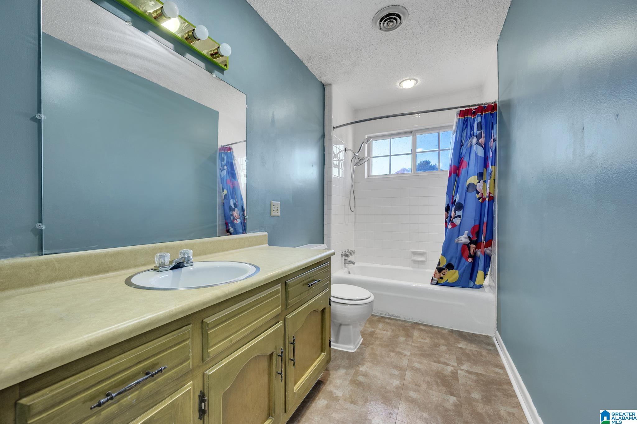 300 Baker Street Warrior, AL 35180 - Photo 16 of 44